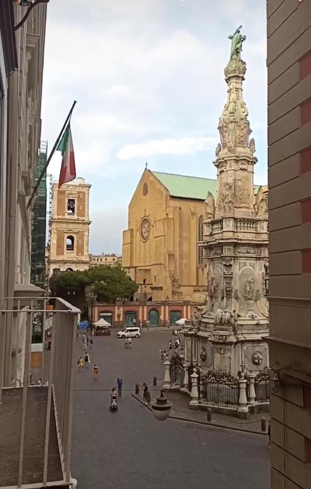B&B Il Balconcino A Santa Chiara Neapol Exteriér fotografie