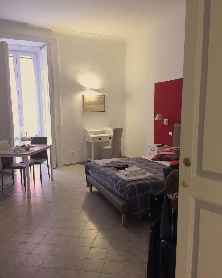 B&B Il Balconcino A Santa Chiara Neapol Exteriér fotografie